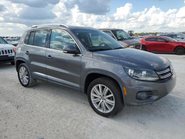 Photo 3 VIN: WVGAV7AX6CW000141 - VOLKSWAGEN TIGUAN S 