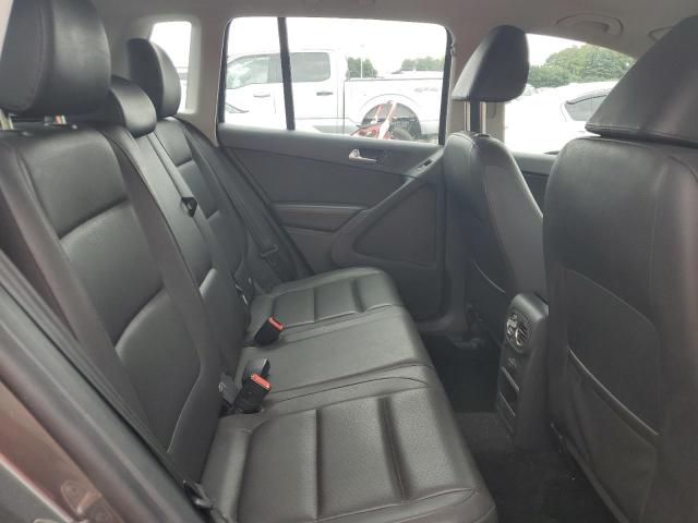 Photo 10 VIN: WVGAV7AX6GW615763 - VOLKSWAGEN TIGUAN 