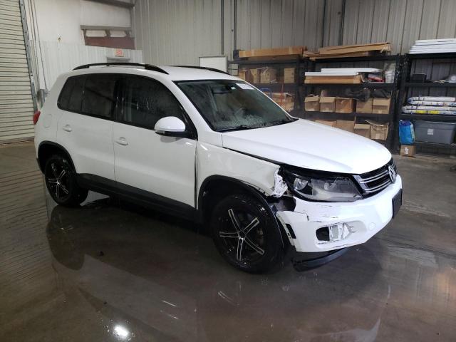 Photo 3 VIN: WVGAV7AX6HK009789 - VOLKSWAGEN TIGUAN 