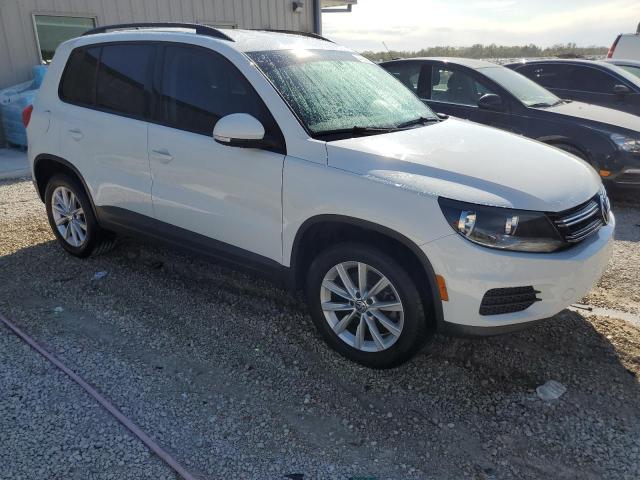 Photo 3 VIN: WVGAV7AX6HK044168 - VOLKSWAGEN TIGUAN 