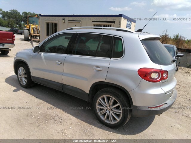 Photo 2 VIN: WVGAV7AX7AW513296 - VOLKSWAGEN TIGUAN 