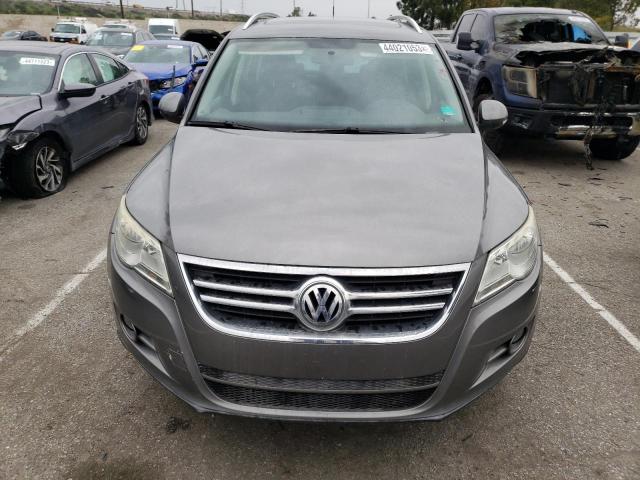 Photo 4 VIN: WVGAV7AX7AW529823 - VOLKSWAGEN TIGUAN S 