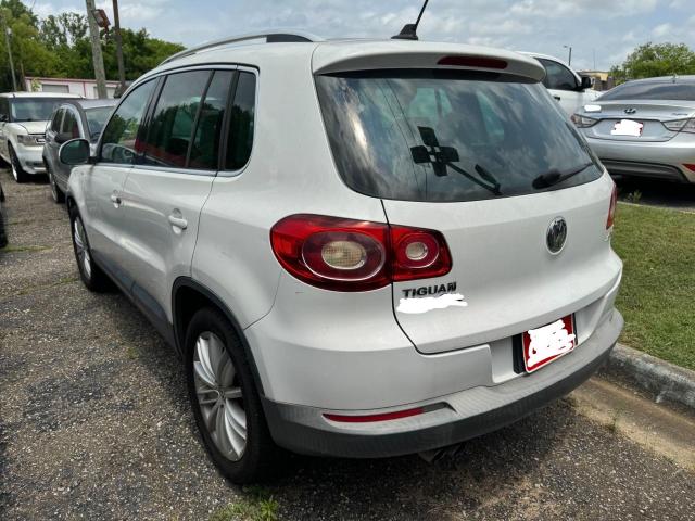 Photo 2 VIN: WVGAV7AX7AW537288 - VOLKSWAGEN TIGUAN 