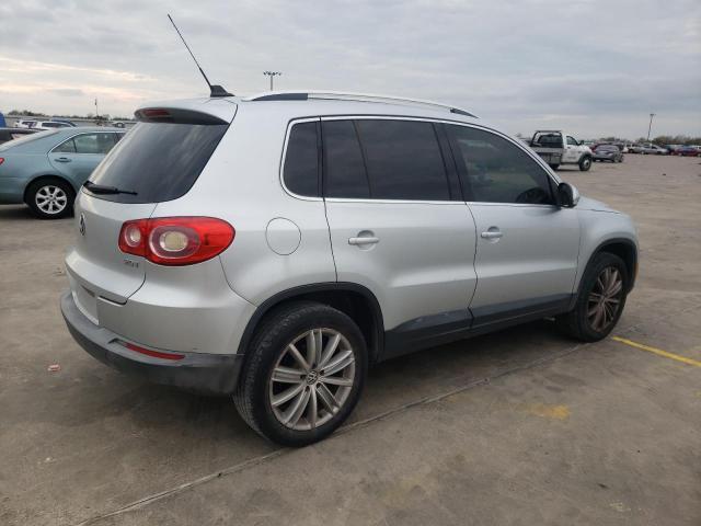 Photo 2 VIN: WVGAV7AX7BW538877 - VOLKSWAGEN TIGUAN S 