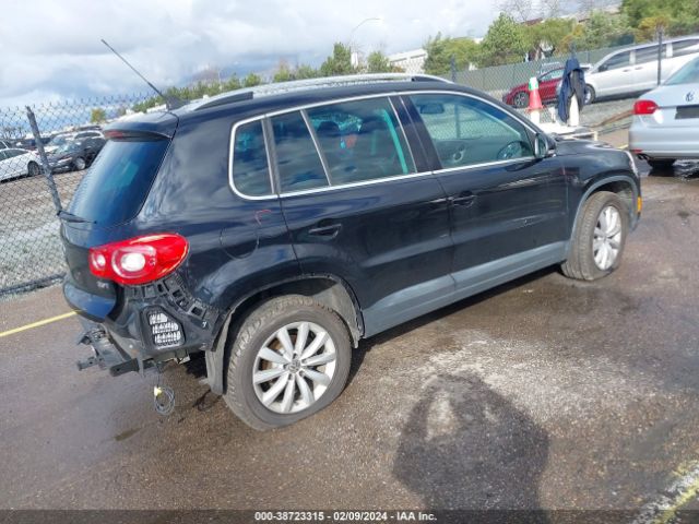 Photo 3 VIN: WVGAV7AX7BW556957 - VOLKSWAGEN TIGUAN 