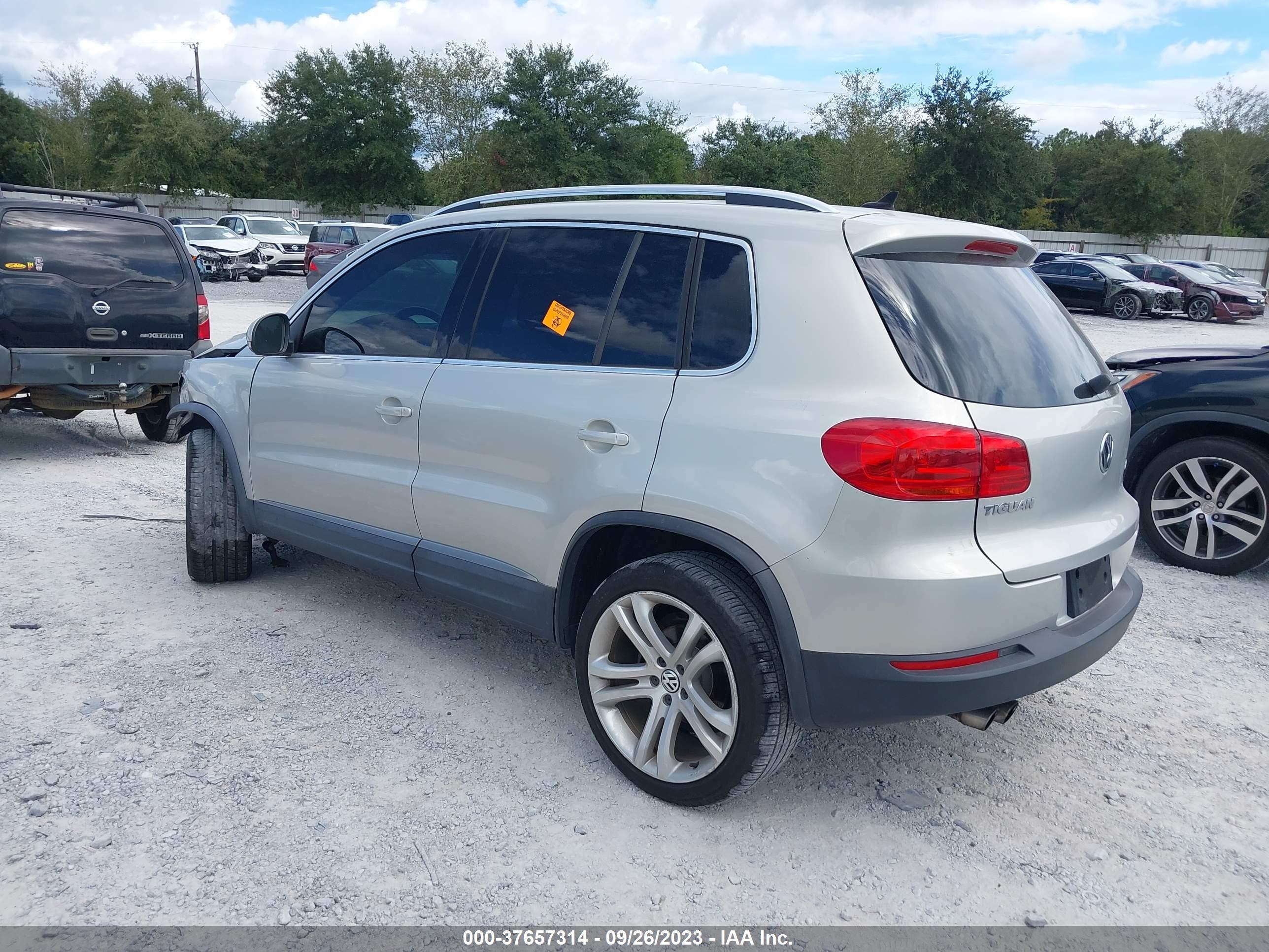 Photo 2 VIN: WVGAV7AX7CW001847 - VOLKSWAGEN TIGUAN 