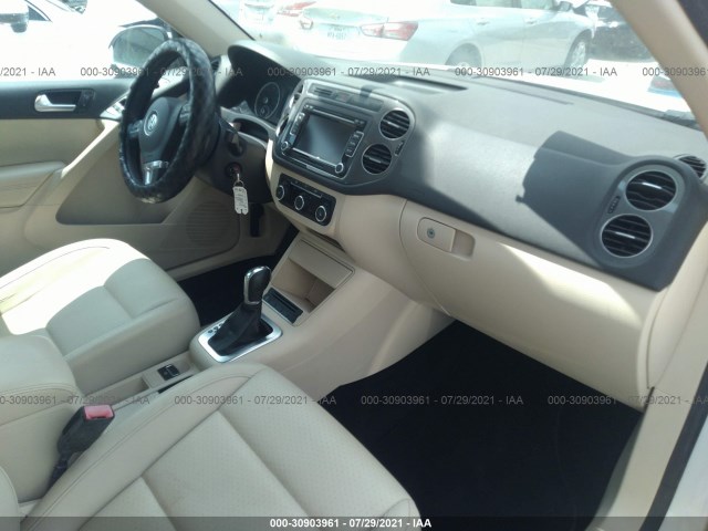 Photo 4 VIN: WVGAV7AX7CW531087 - VOLKSWAGEN TIGUAN 