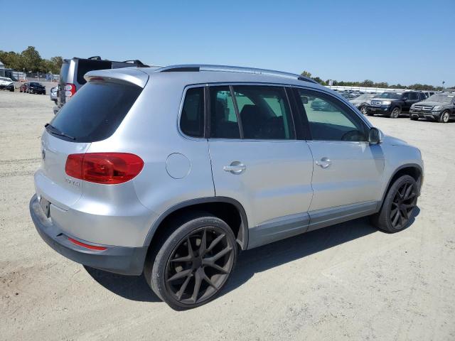 Photo 2 VIN: WVGAV7AX7CW538878 - VOLKSWAGEN TIGUAN S 