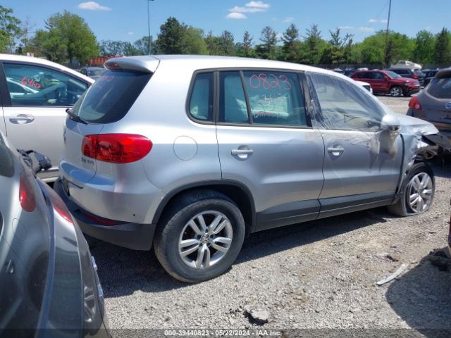 Photo 3 VIN: WVGAV7AX7CW606144 - VOLKSWAGEN TIGUAN 