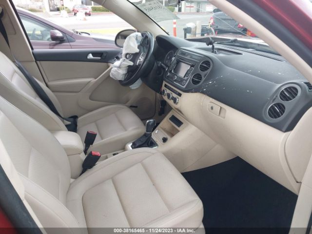 Photo 4 VIN: WVGAV7AX7FW088721 - VOLKSWAGEN TIGUAN 