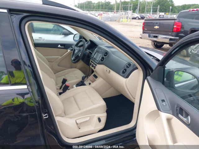 Photo 4 VIN: WVGAV7AX7FW509272 - VOLKSWAGEN TIGUAN 