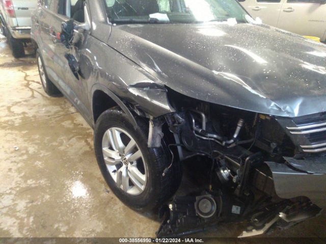 Photo 5 VIN: WVGAV7AX7FW610957 - VOLKSWAGEN TIGUAN 