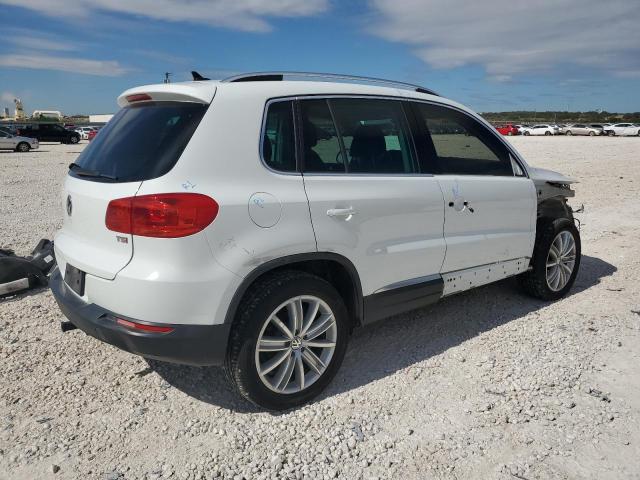 Photo 2 VIN: WVGAV7AX7GW516692 - VOLKSWAGEN TIGUAN 