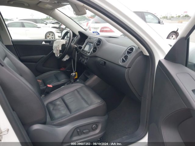 Photo 4 VIN: WVGAV7AX7GW537915 - VOLKSWAGEN TIGUAN 