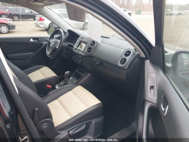 Photo 4 VIN: WVGAV7AX7GW556688 - VOLKSWAGEN TIGUAN 