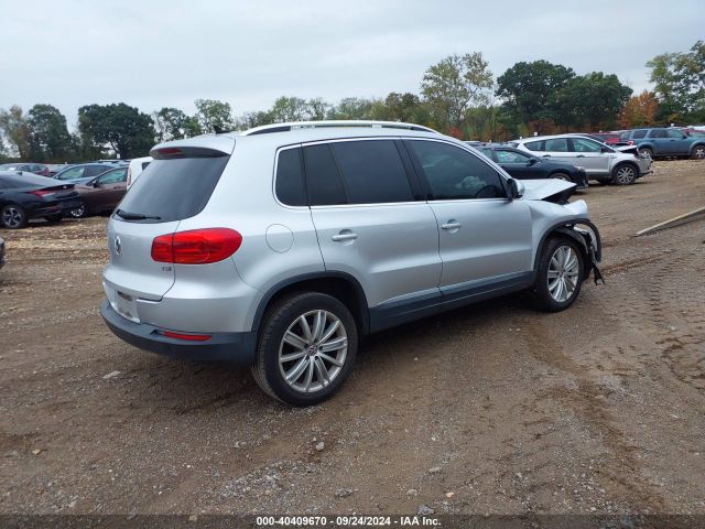 Photo 3 VIN: WVGAV7AX7GW577671 - VOLKSWAGEN TIGUAN 