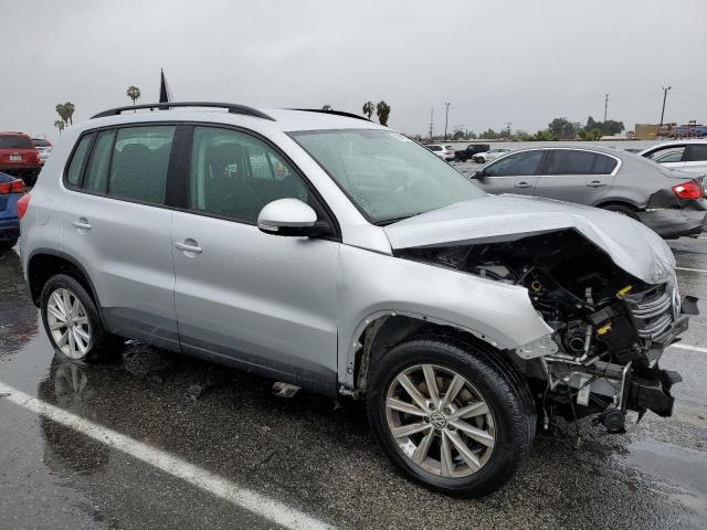 Photo 3 VIN: WVGAV7AX7JK001805 - VOLKSWAGEN TIGUAN 