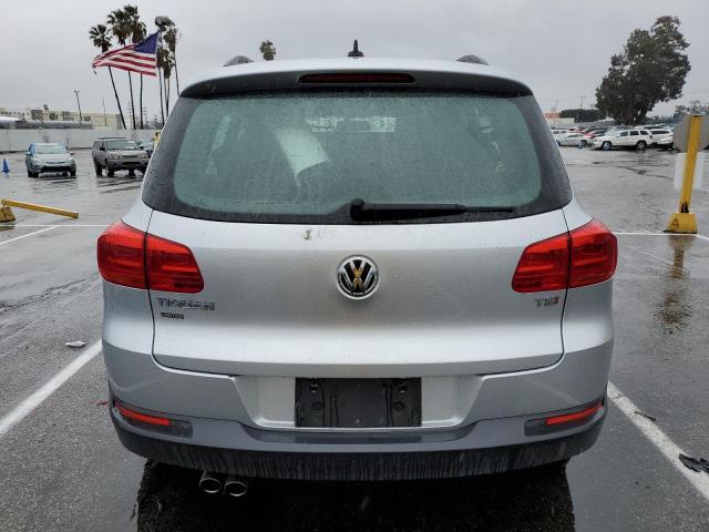 Photo 5 VIN: WVGAV7AX7JK001805 - VOLKSWAGEN TIGUAN 