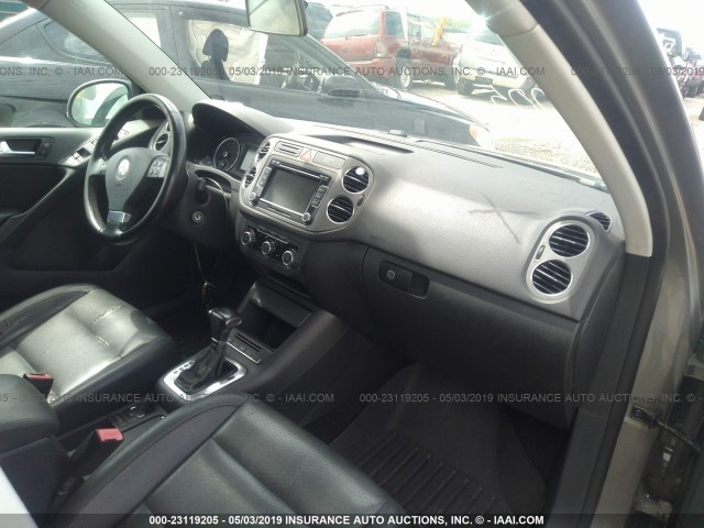 Photo 4 VIN: WVGAV7AX8AW001661 - VOLKSWAGEN TIGUAN 