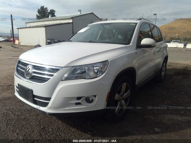 Photo 1 VIN: WVGAV7AX8AW525084 - VOLKSWAGEN TIGUAN 