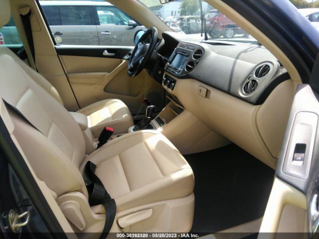 Photo 4 VIN: WVGAV7AX8CW572232 - VOLKSWAGEN TIGUAN 