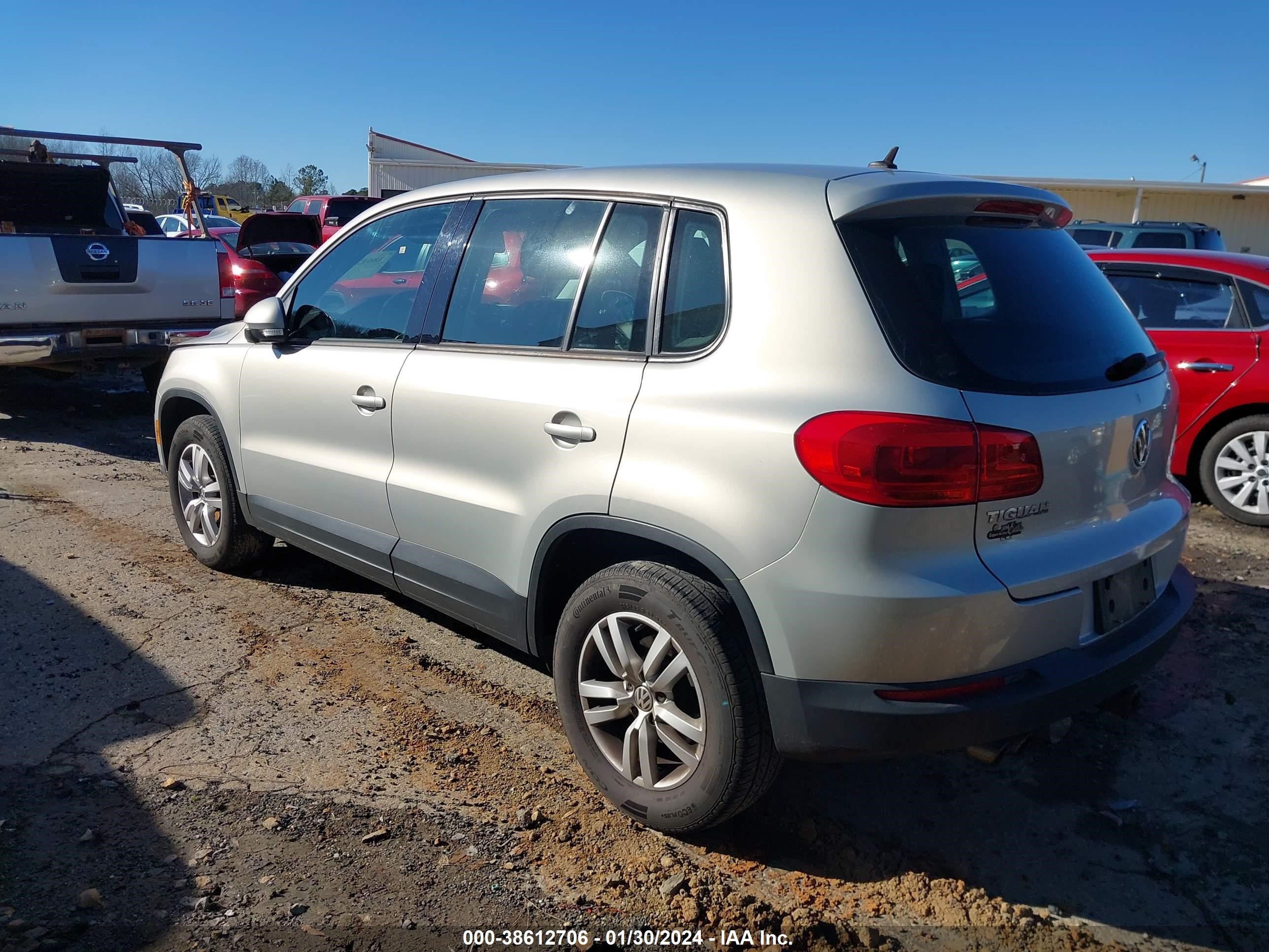 Photo 2 VIN: WVGAV7AX8DW521914 - VOLKSWAGEN TIGUAN 