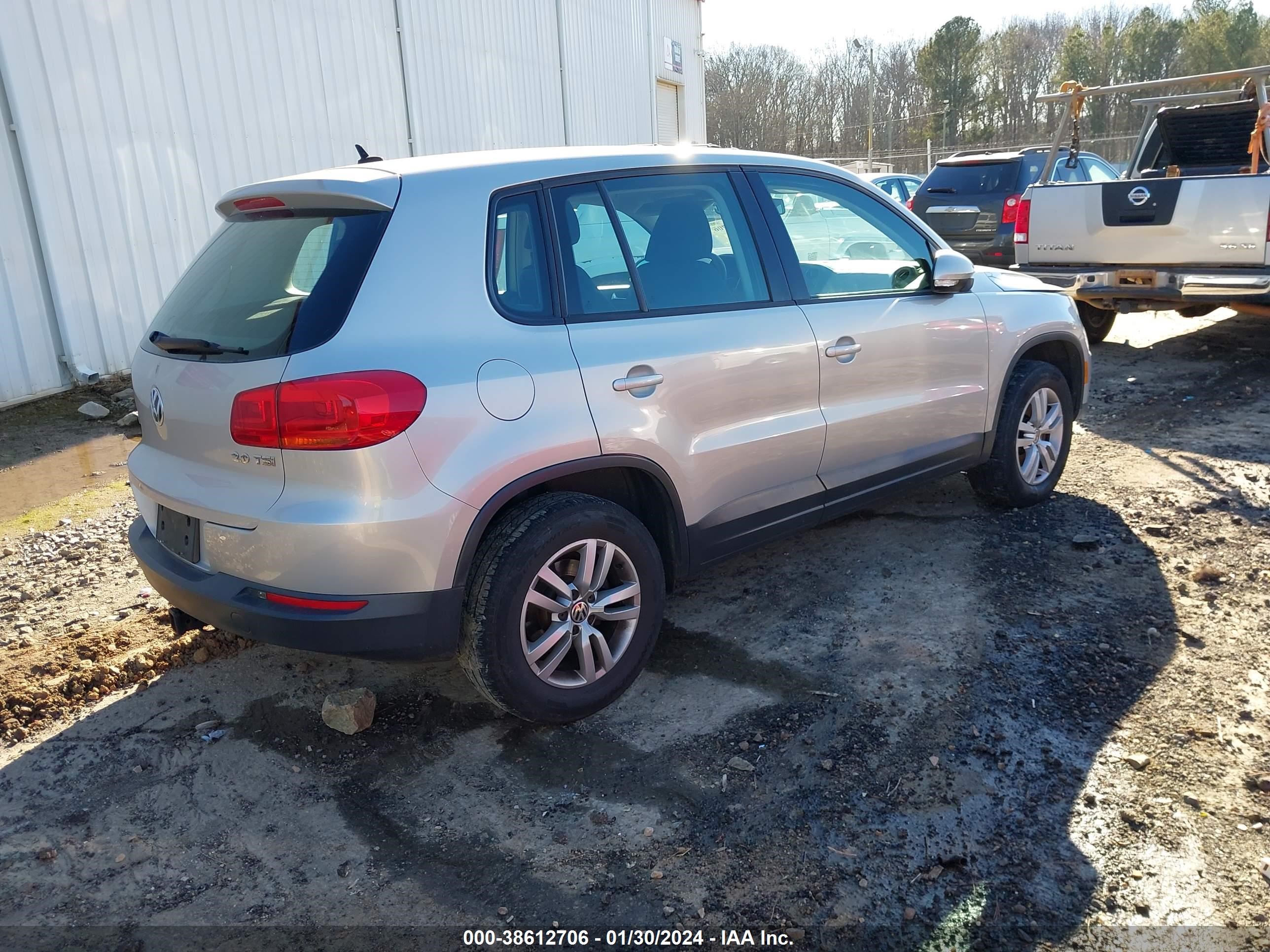 Photo 3 VIN: WVGAV7AX8DW521914 - VOLKSWAGEN TIGUAN 