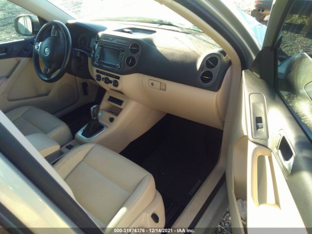 Photo 4 VIN: WVGAV7AX8FW555936 - VOLKSWAGEN TIGUAN 