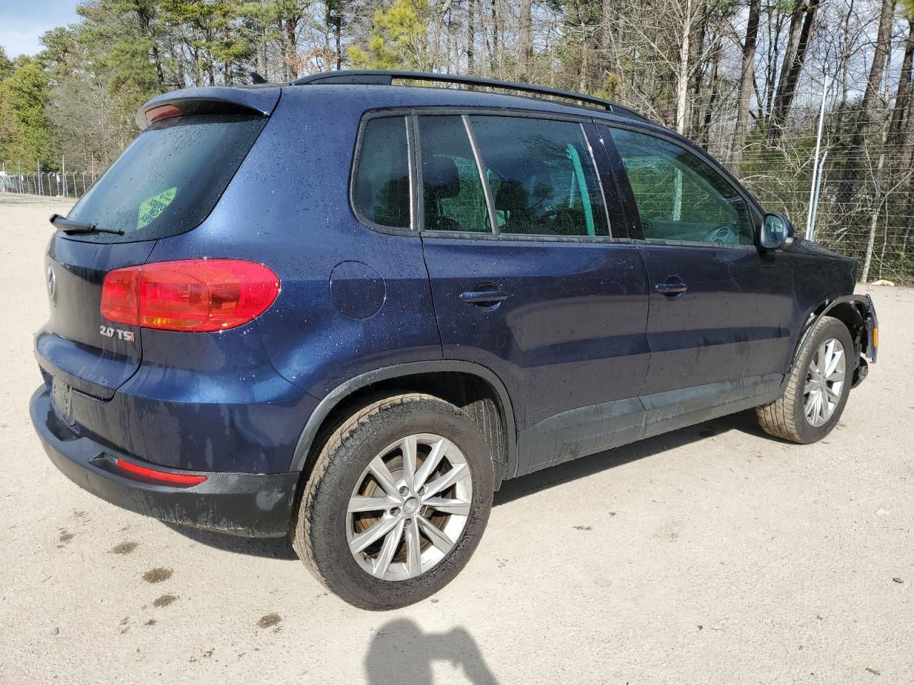 Photo 2 VIN: WVGAV7AX8FW597622 - VOLKSWAGEN TIGUAN 