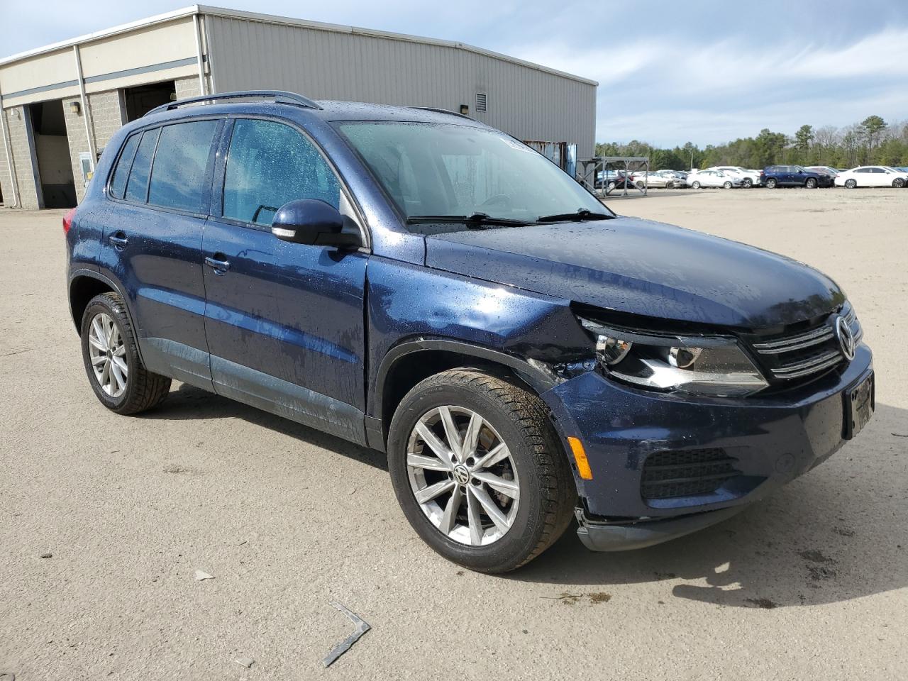 Photo 3 VIN: WVGAV7AX8FW597622 - VOLKSWAGEN TIGUAN 