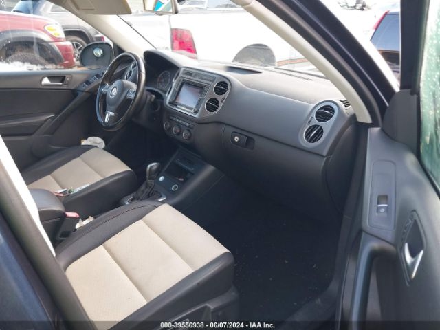 Photo 4 VIN: WVGAV7AX8GW565125 - VOLKSWAGEN TIGUAN 