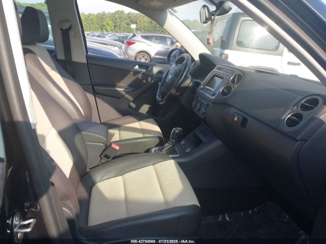 Photo 4 VIN: WVGAV7AX8GW577176 - VOLKSWAGEN TIGUAN 