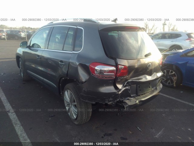 Photo 2 VIN: WVGAV7AX8GW588355 - VOLKSWAGEN TIGUAN 