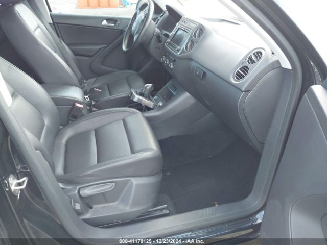 Photo 4 VIN: WVGAV7AX8HK030529 - VOLKSWAGEN TIGUAN 