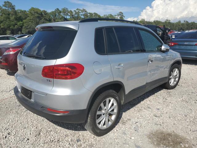 Photo 2 VIN: WVGAV7AX8JK003756 - VOLKSWAGEN TIGUAN 