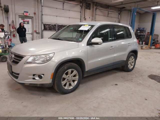 Photo 1 VIN: WVGAV7AX9AW518323 - VOLKSWAGEN TIGUAN 