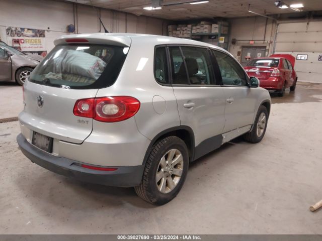 Photo 3 VIN: WVGAV7AX9AW518323 - VOLKSWAGEN TIGUAN 