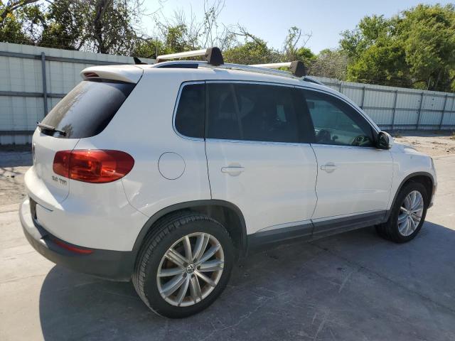 Photo 2 VIN: WVGAV7AX9CW533214 - VOLKSWAGEN TIGUAN S 