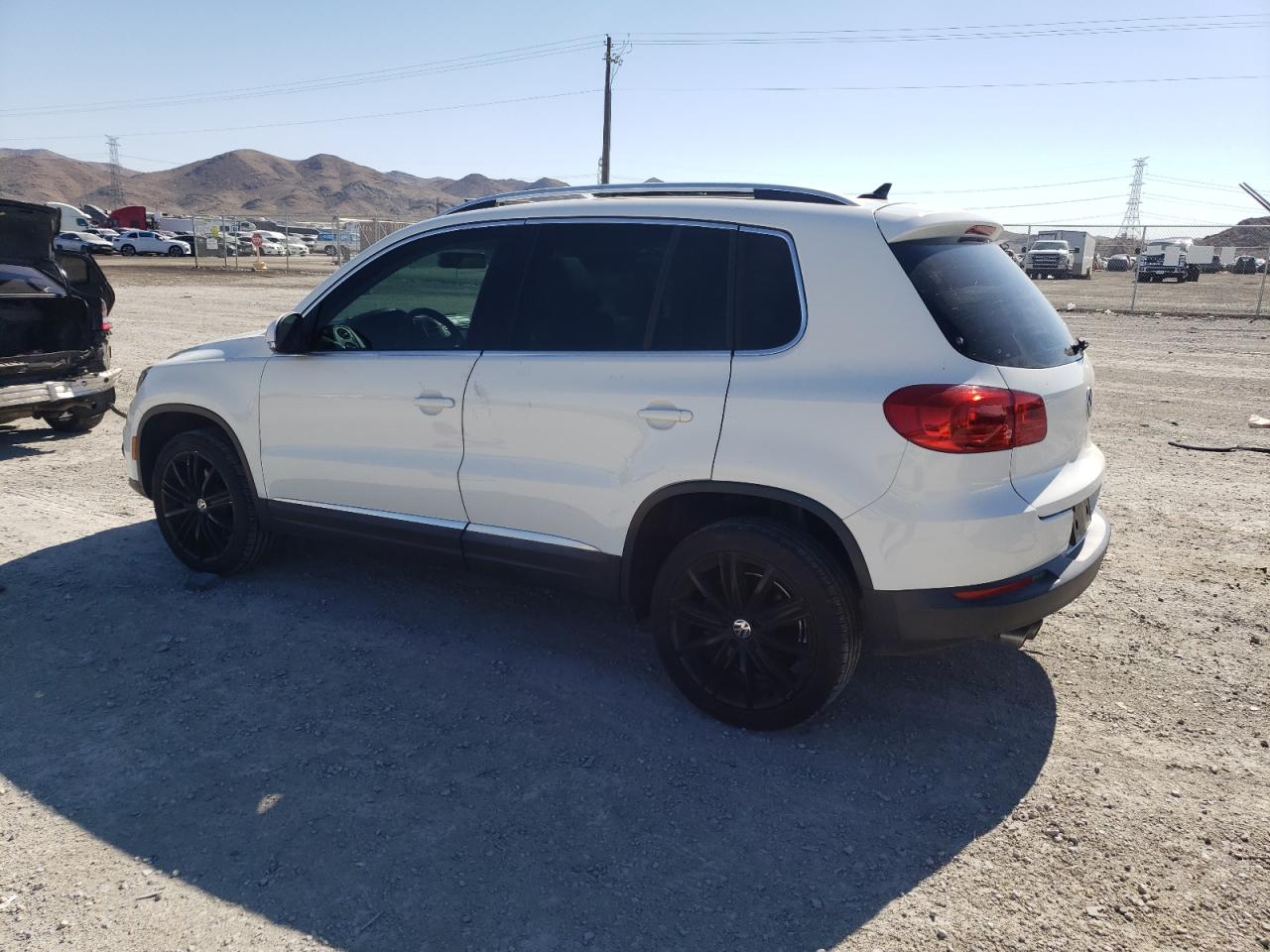 Photo 1 VIN: WVGAV7AX9DW522070 - VOLKSWAGEN TIGUAN 