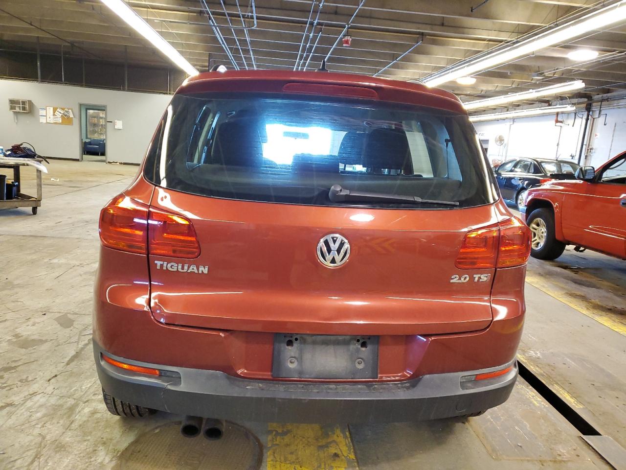 Photo 5 VIN: WVGAV7AX9FW073525 - VOLKSWAGEN TIGUAN 