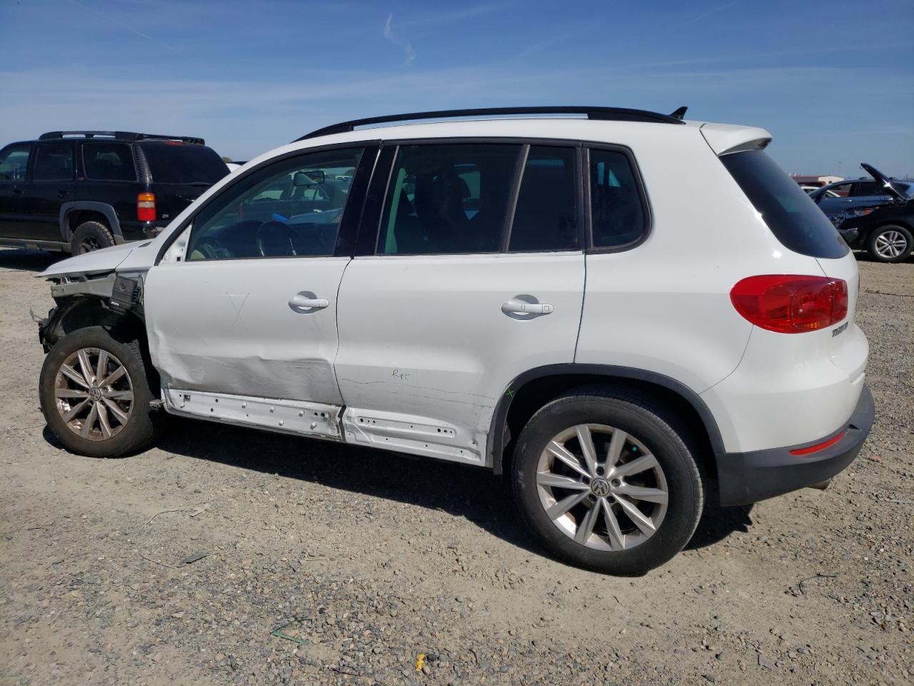 Photo 1 VIN: WVGAV7AX9FW580005 - VOLKSWAGEN TIGUAN 