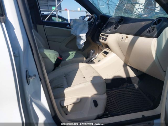 Photo 4 VIN: WVGAV7AX9GW040770 - VOLKSWAGEN TIGUAN 