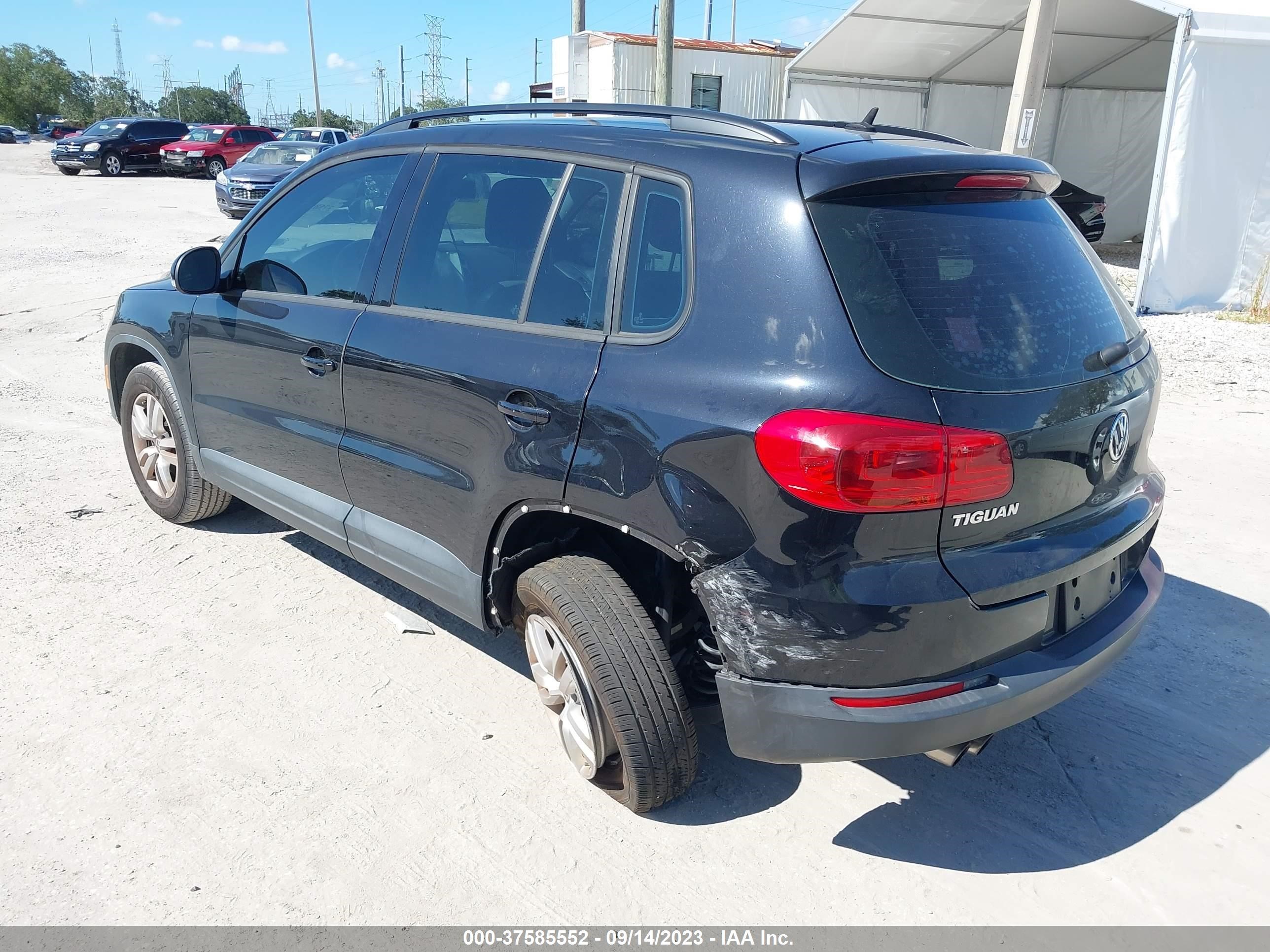 Photo 2 VIN: WVGAV7AX9GW542291 - VOLKSWAGEN TIGUAN 