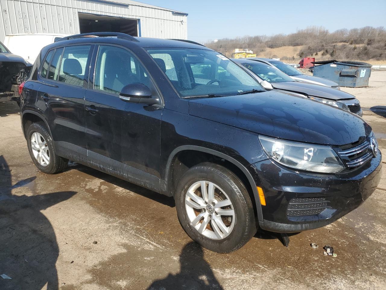 Photo 3 VIN: WVGAV7AX9GW580751 - VOLKSWAGEN TIGUAN 