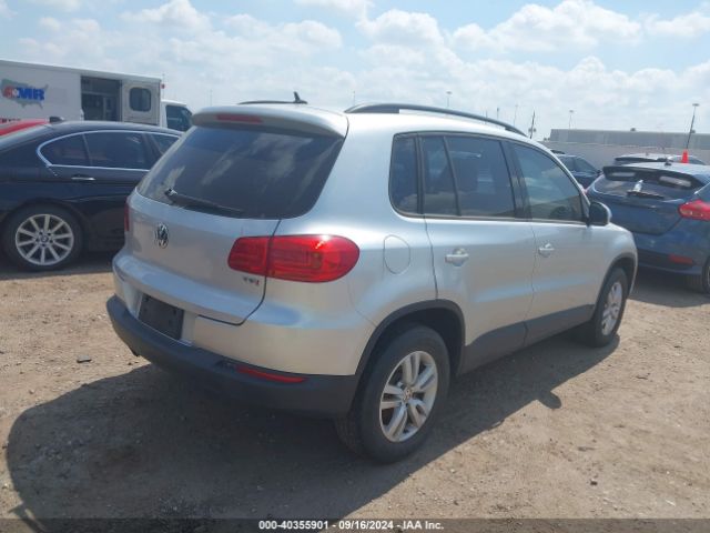 Photo 3 VIN: WVGAV7AX9GW596397 - VOLKSWAGEN TIGUAN 