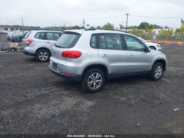 Photo 3 VIN: WVGAV7AX9HK034637 - VOLKSWAGEN TIGUAN 