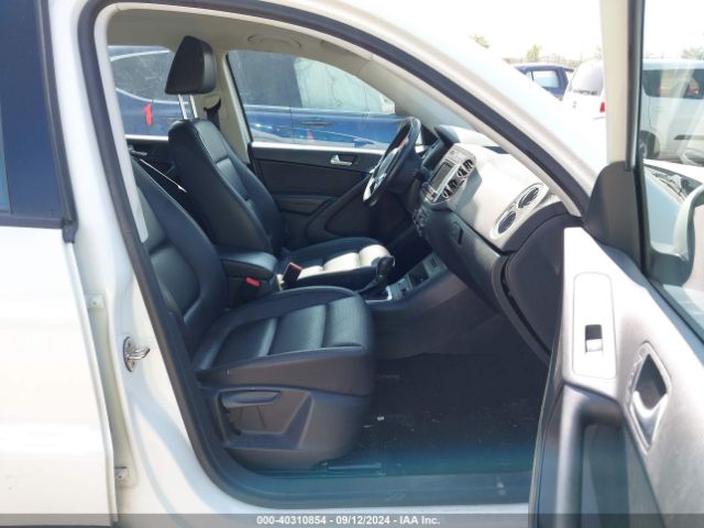 Photo 4 VIN: WVGAV7AX9HW502536 - VOLKSWAGEN TIGUAN 