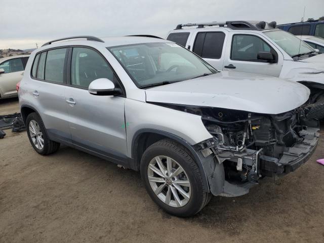 Photo 3 VIN: WVGAV7AX9JK002146 - VOLKSWAGEN TIGUAN LIM 