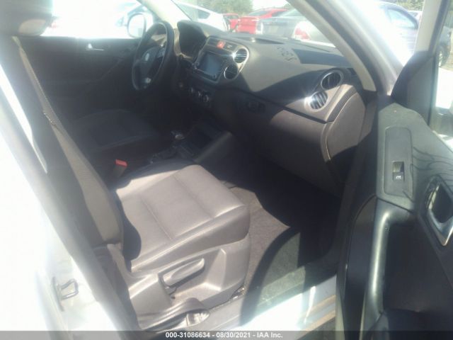 Photo 4 VIN: WVGAV7AXXAW526432 - VOLKSWAGEN TIGUAN 