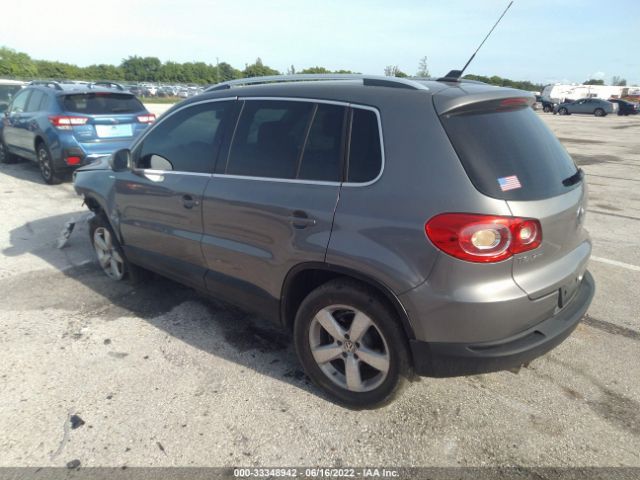 Photo 2 VIN: WVGAV7AXXAW537690 - VOLKSWAGEN TIGUAN 